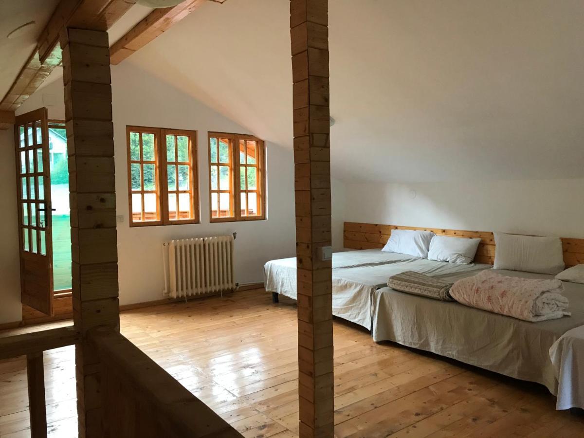Séjour chez l'habitant Casutele Doftanei Teşila